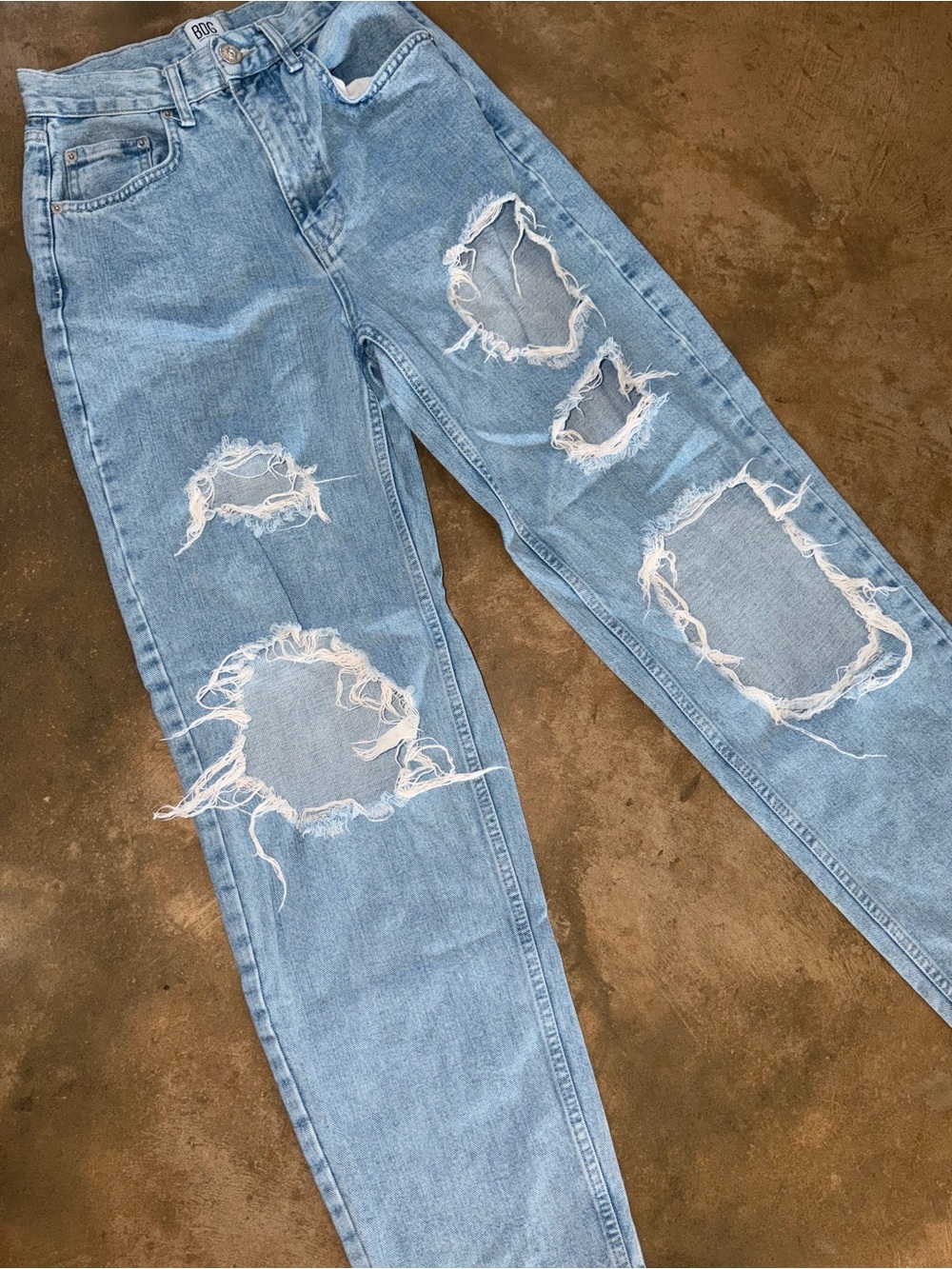 BDG Urban Outfitters Baggy Boyfriend Distressed Jeans Light Wash 27 L32 - Picture 2 of 12